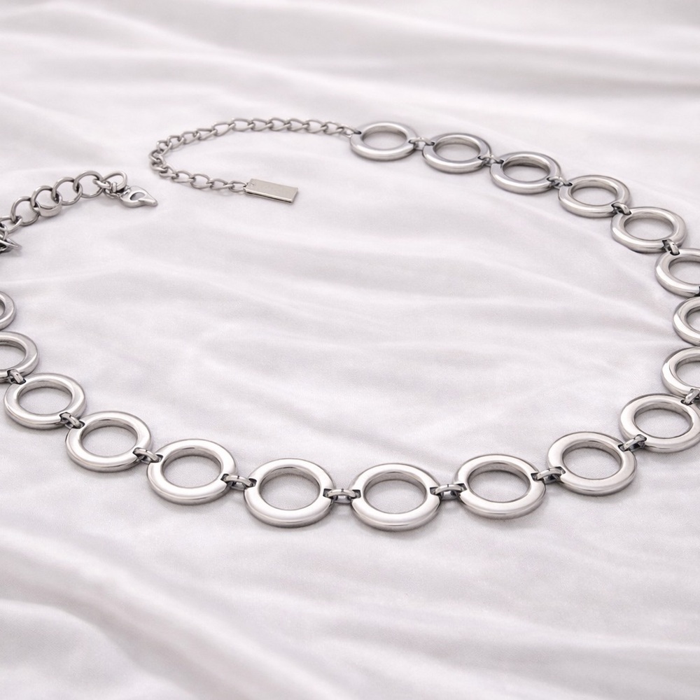 Elegant Silver Circle Link Belt